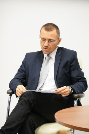 Prof. Piotr Cichoracki (Uniwersytet Wrocławski)